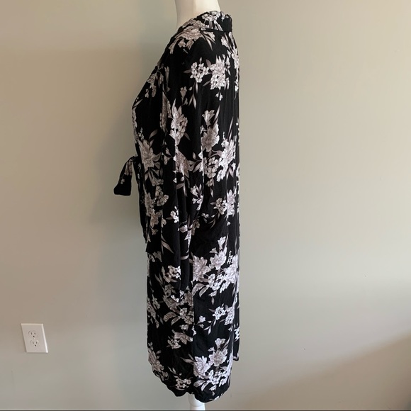 Spiritual Gangster Floral Kimono Wrap - Picture 3 of 7